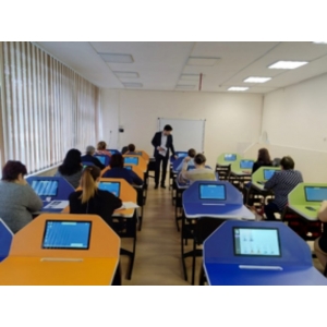 Интерактивные парты для интерактивного класса